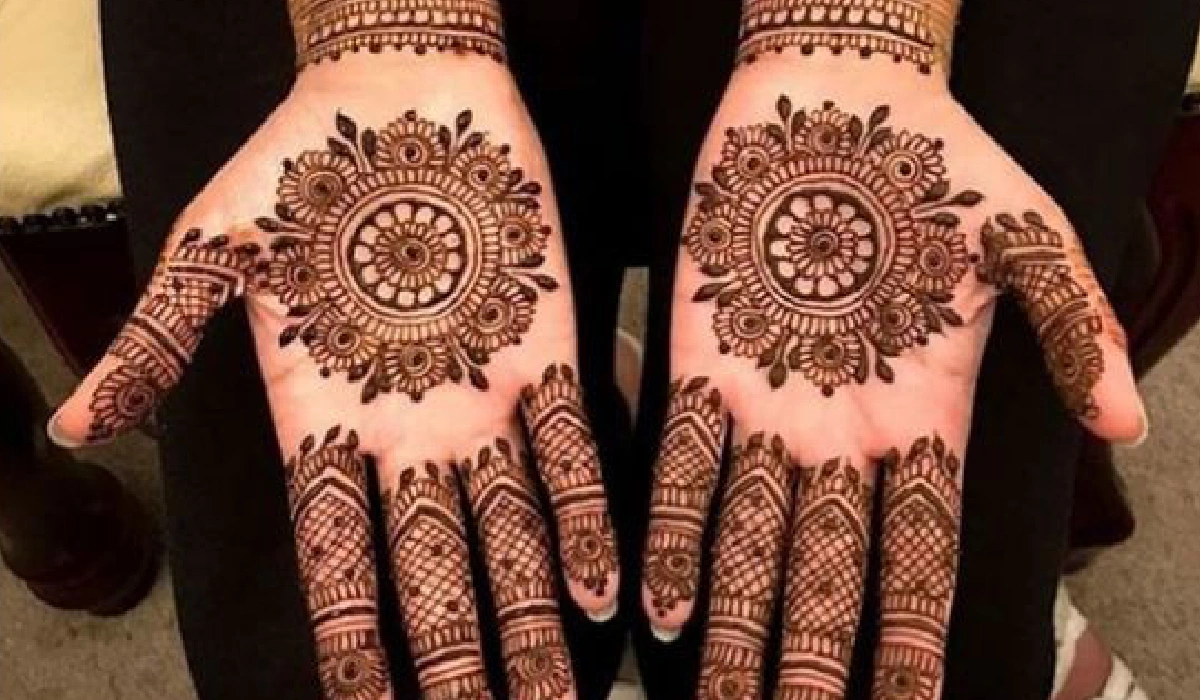 Most beautiful and easy mehndi designs for front hands - Simple Henna  designs 